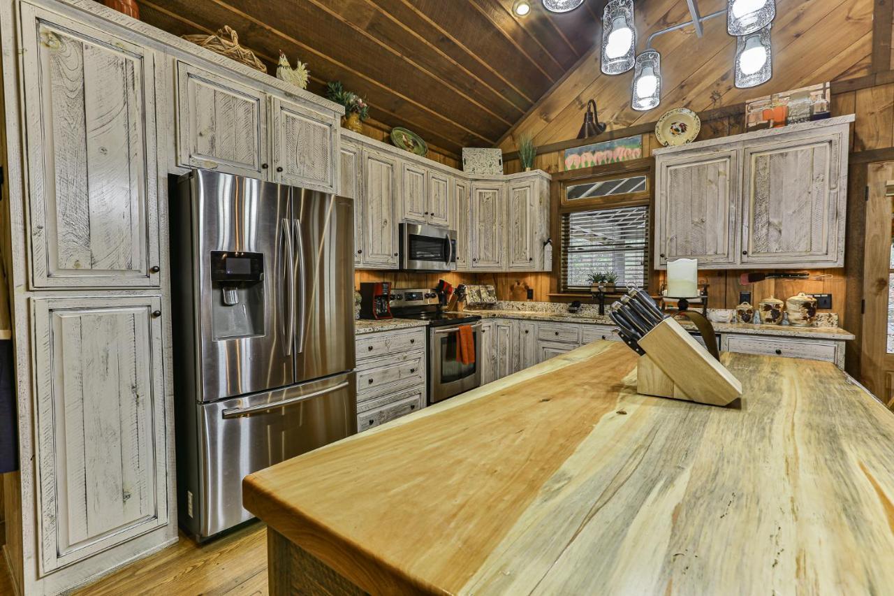 Eagles Crest - Long Range Layered Mountain Views In Peaceful Neighborhood! Villa Mineral Bluff Eksteriør billede