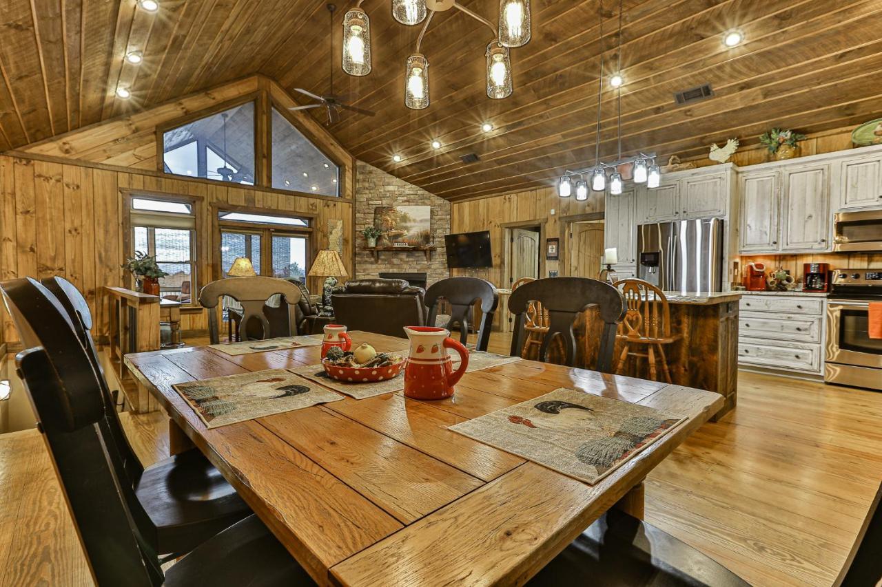 Eagles Crest - Long Range Layered Mountain Views In Peaceful Neighborhood! Villa Mineral Bluff Eksteriør billede